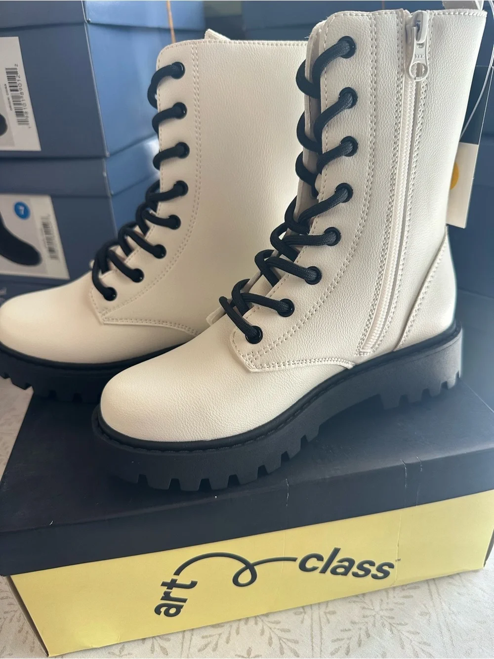 art class White Lace-Up Combat Boots with Black Laces